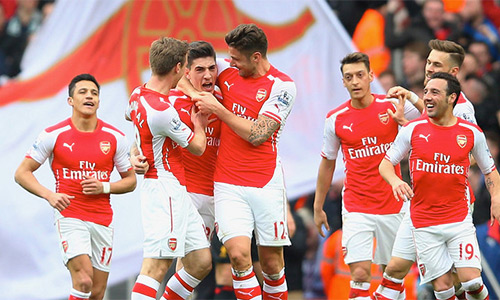 Arsenal không thật sự thành công về mặt thứ bậc ở Ngoai hạng Anh, nhưng trong năm 2015, họ là đội đạt điểm sốt tốt nhất giải.